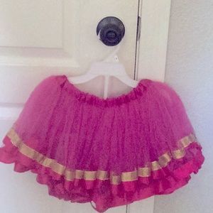 kids tutu, size large,pink with gold stripe, size can be adjusted
